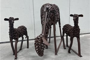 Brebis en métal thermolaqué, Aveyron