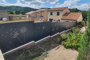 Brise vue décoratif en alu, Aménagement extérieur fabriqué à Millau Aveyron France