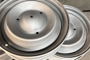 Accessoire de voiture rénové sud Aveyron - thermolaquage Pourquié